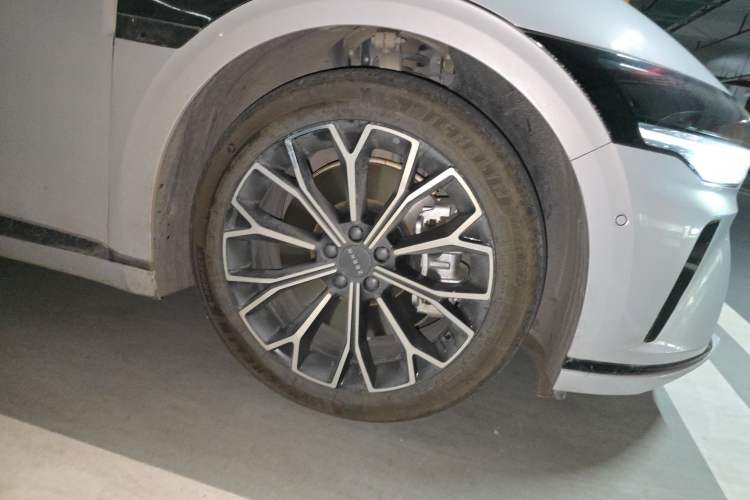 Used Zeekr 007GT 2025 Rear-Drive Intelligent Driving Version 75 kWh Right Front Wheel Hub