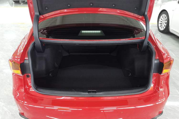 Used Lexus IS 2017 300 Leading Edition Trunk