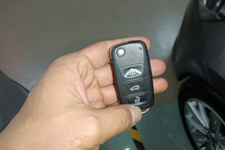 Used Volkswagen Polo 2014 1.4L Automatic Comfort Edition
