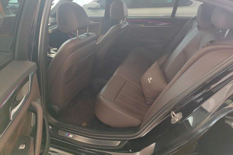 Used BMW 5 Series 2019 Restyled 525Li M Sport Package
