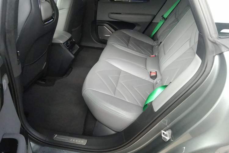 Used Zeekr 001 2022 Long-Range Dual-Motor WE Edition Left Rear Seat