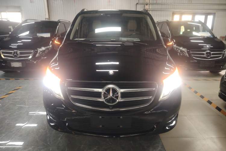 Used Mercedes-Benz V-Class 2016 V 260 L Prestige Extended Edition
