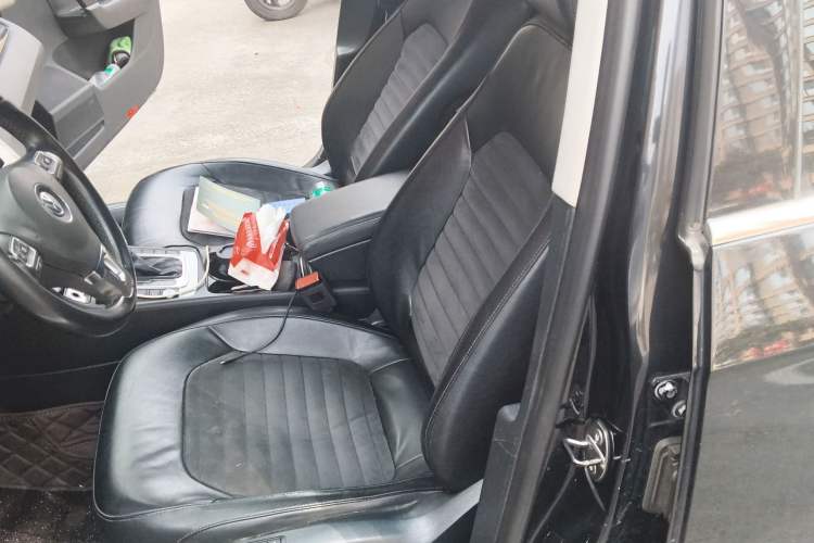 Used Volkswagen Magotan 2012 Facelift 2.0 TSI Prestige Model
