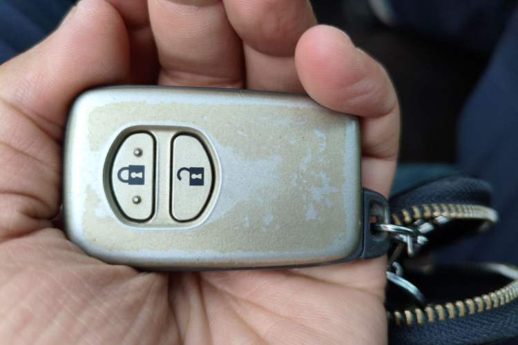 Used Toyota Land Cruiser 2010 4.0L Automatic VX Vehicle Key