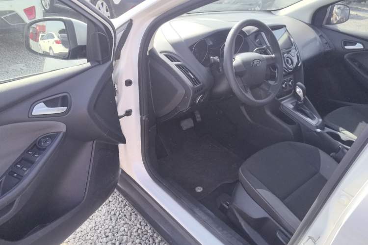 Used Ford Focus 2012 Hatchback 1.6L Automatic Comfort Model