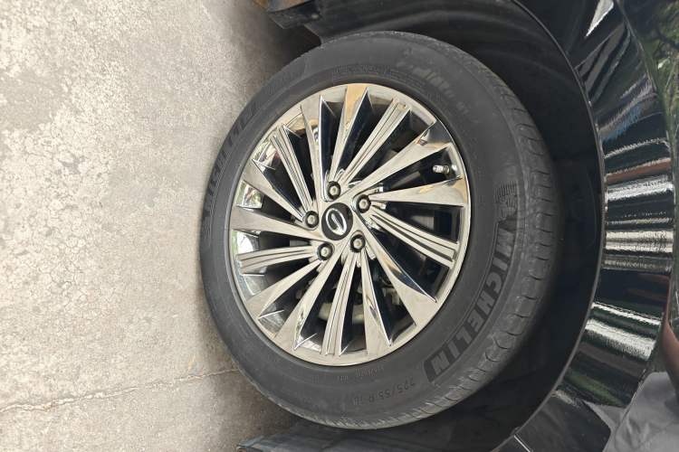 Used GAC Trumpchi M8 2021 Master Series 390T Ultimate Edition Right Front Wheel Hub