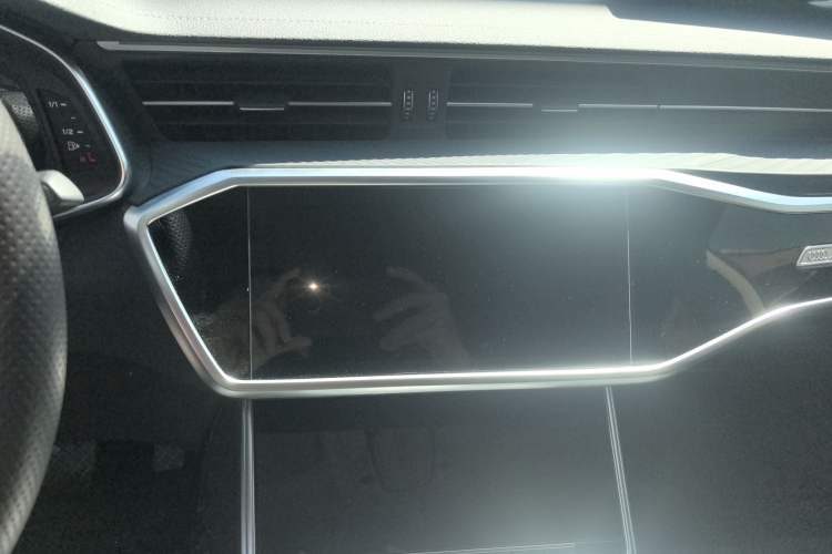 Used Audi A7L 2022 45 TFSI S-line Dream-Chasing Youth Edition Audio And AC Panel