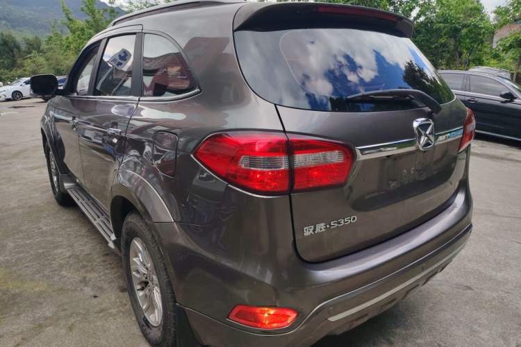 Used JMC Yusheng S350 2013 2.4T Automatic 2WD Diesel Ultra-Luxury 7-Seater Rear Left 45 Deg