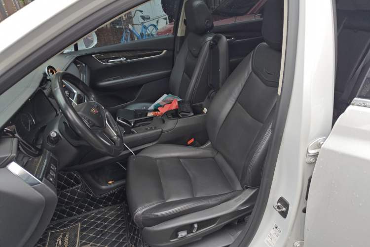 Used Cadillac XT5 2018 25T Luxury Model