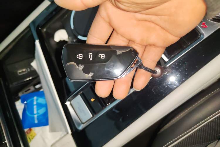 Used Volkswagen Teramont 2024 530 V6 All-Wheel-Drive Dragon Edition