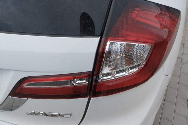 Used Honda Jade 2014 1.8L Automatic Comfort Elite Version 5 Seats Right Rear Taillight