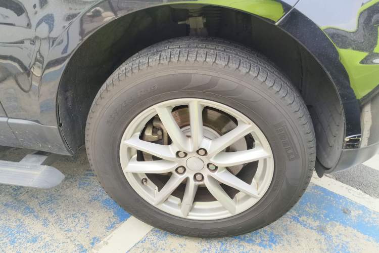 Used Land Rover Range Sport 2017 3.0 SC V6 SE Right Front Wheel Hub