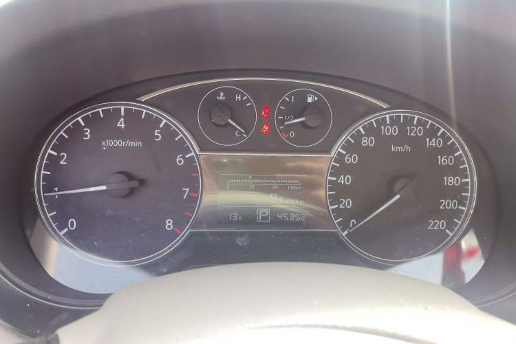 Used Nissan Tiida 2014 1.6L CVT Comfort Model
