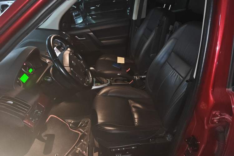 Used Land Rover Freelander 2 2011 3.2L China Red Limited Edition
