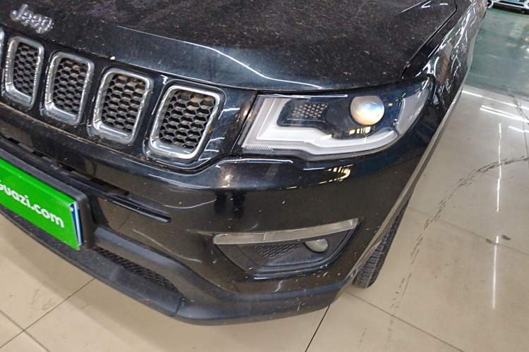 Used Jeep Compass 2020 220T Automatic Leading Edition
