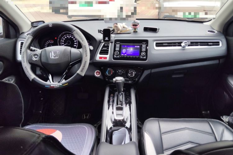 Used Honda Vezel 2017 1.8L CVT Front-Wheel Drive Pioneer Edition Center Console