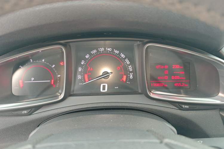 Used DS 6 2014 1.6T Luxury Edition THP160
