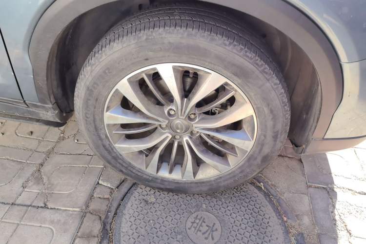 Used GAC Trumpchi GS8 2017 320T Two-Wheel Drive Luxury Smart Connectivity Version (7 Seats)