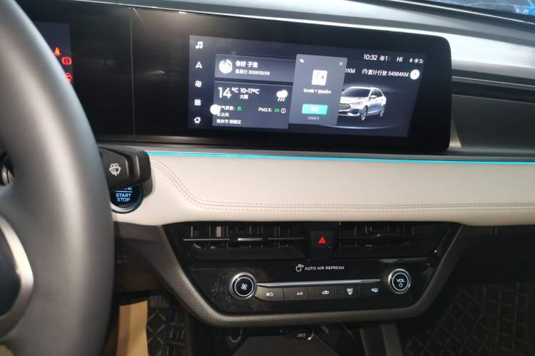 Used Ford Escort 2021 1.5L Automatic Diamond Edition Audio And AC Panel