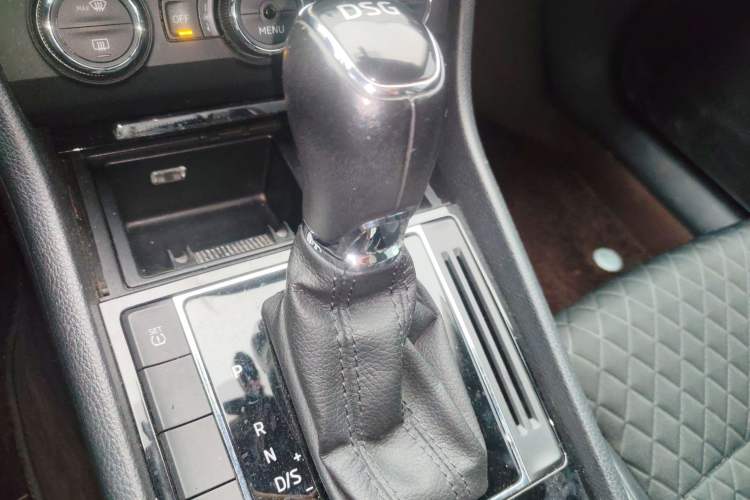 Used Skoda Superb 2016 TSI330 DSG Innovation Edition