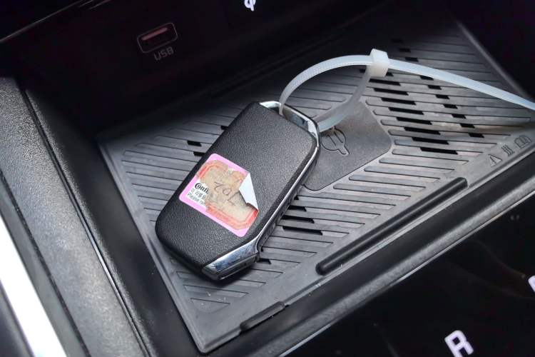 Used Kia Sportage (Chinese Domestic Model) 2023 2.0T Two-Wheel Drive Flagship Edition Interior 1