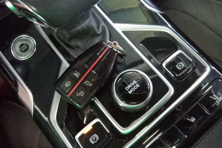 Used Hongqi HS5 2022 Revised Version 2.0T Smart Connect Flagship Edition
