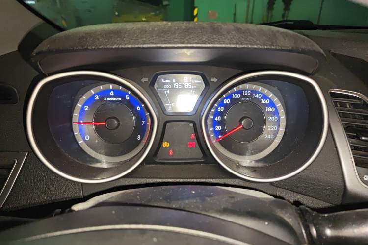Used Hyundai Elantra (5th Generation / Langdong) 2016 1.6L Automatic Smart Version Instrument Cluster
