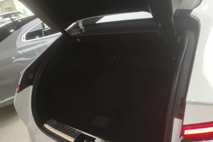 Used Avatr 12 2025 Max All-Electric Version Trunk