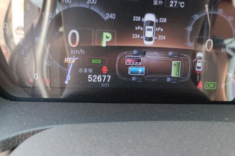 Used BYD Qin New Energy 2015 1.5T Dual-Crown Flagship Plus Edition
