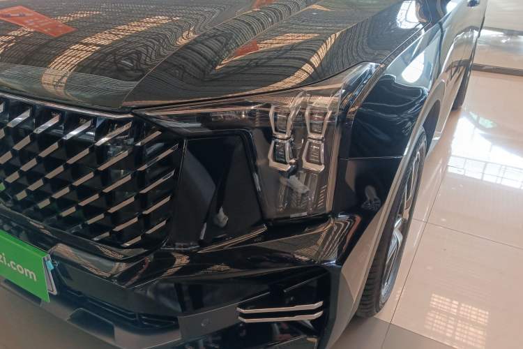 Used GAC Trumpchi GS8 2025 Linghang Series 2.0 TGDI Four-Wheel-Drive Luxury Edition 5 Seats Left Front Headlight