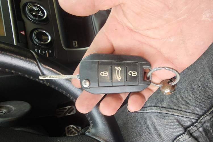 Used Citroen C4 Sega 2016 1.6L Manual Luxury Model Vehicle Key