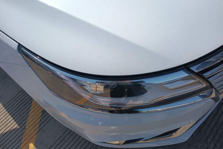 Used Roewe i6 New Energy 2017 45T Hybrid Connect & Smart Enjoyment Edition Right Front Headlight