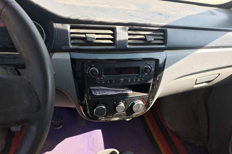 Used Wuling Zhiguang 2015 1.2L S Standard Model LSI