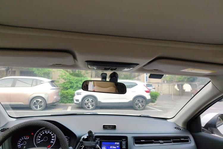 Used Honda Vezel 2017 1.8L CVT Front-Wheel Drive Pioneer Edition Headliner