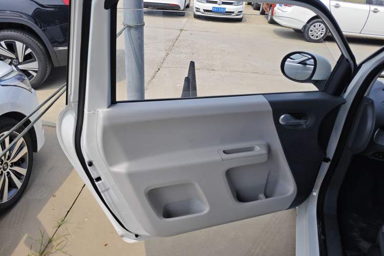 Used CHANGAN Lumin 2025 205 km Xiangqin Version Left Front Door Interior