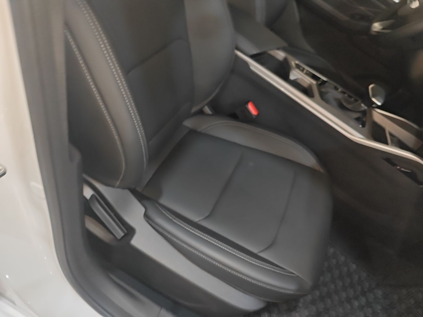 Geely Auto Emgrand 2026 Model 4th Generation 4 Millionth Anniversary Edition 1.5L CVT Feiyue Edition — снимка 19
