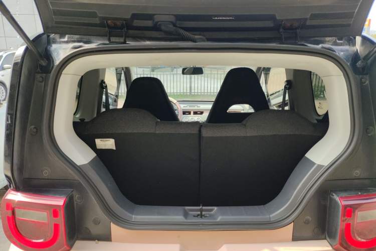 Used Chery QQ Ice Cream 2022 170km Sundae Phosphate Lithium-Ion
