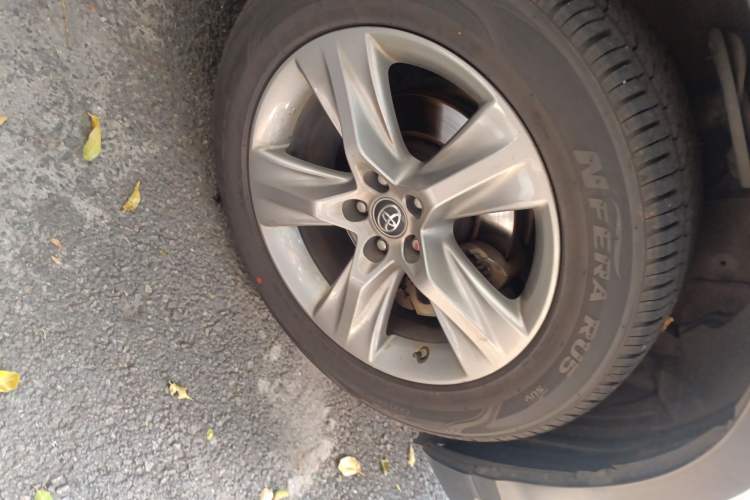 Used Toyota Highlander 2018 2.0T Four-Wheel Drive Prestige Version 7 Seats China VI Standard
