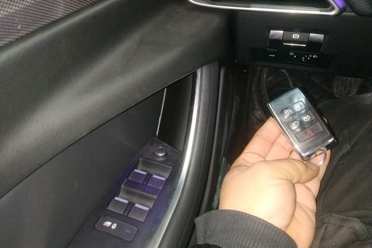 Used Jaguar XEL 2020 2.0T 200PS R-DYNAMIC Youth Sports Edition
