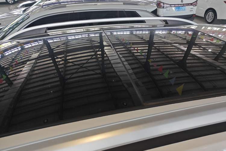 Used Roewe RX5 2020 PLUS 300TGI Automatic Ali National Style Luxury Edition
