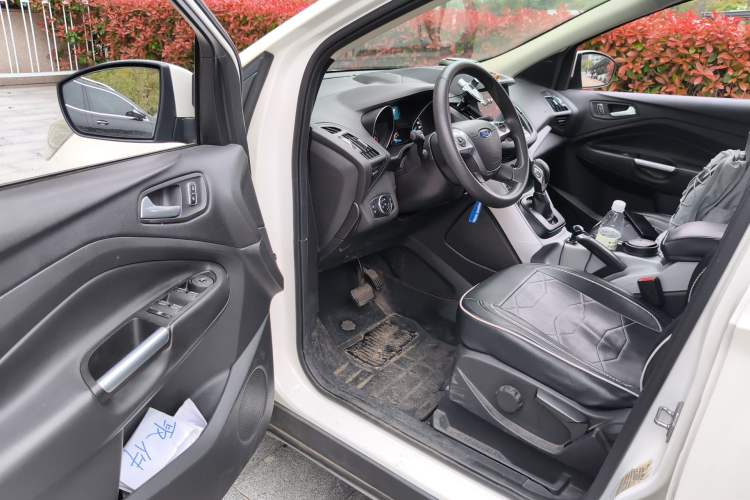 Used Ford Kuga 2013 1.6L GTDi Two-Wheel-Drive Comfort Model