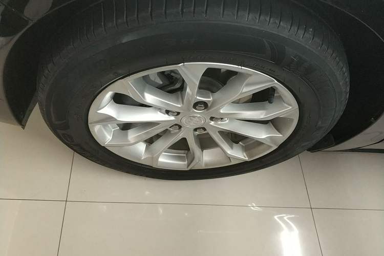 Used Buick LaCrosse 2021 552T Luxury Version
