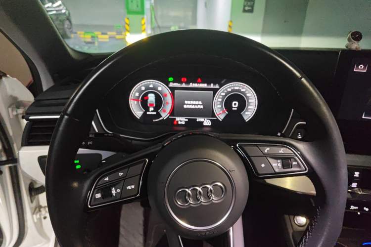 Used Audi A4L 2022 40 TFSI Luxury Dynamic Model