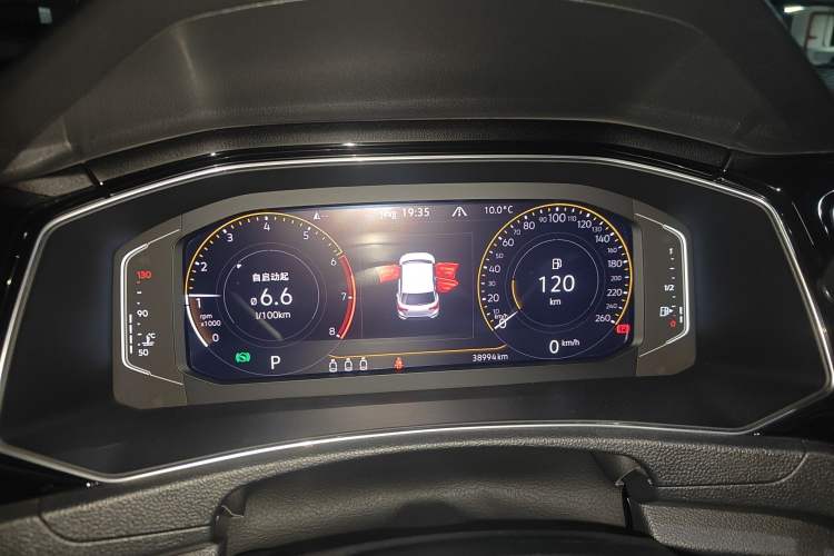 Used Volkswagen T-ROC 2021 280TSI DSG Two-Wheel Drive Comfort Connect Edition