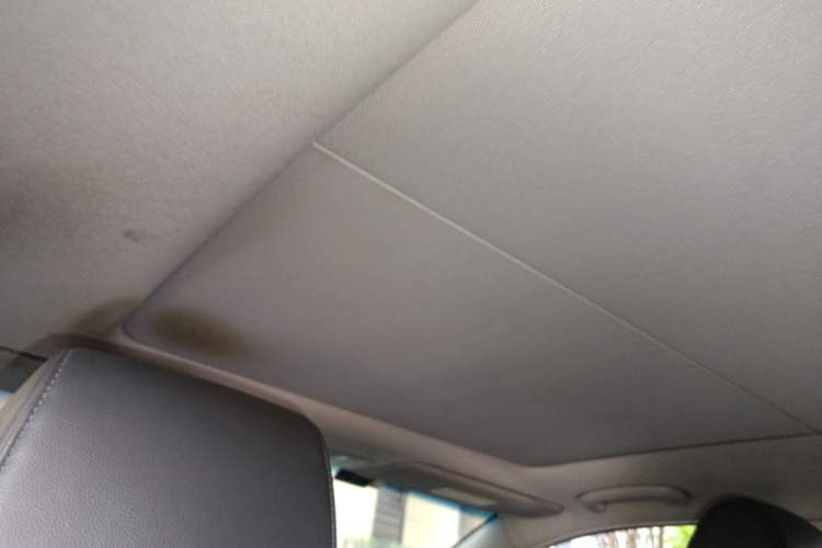 Used Hyundai Mistra 2014 1.8L Automatic Smart GLS Headliner