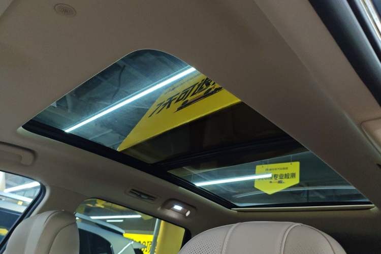 Used Hima AITO M7 2024 1.5T Four-Wheel Drive Plus Version 5 Seats Headliner