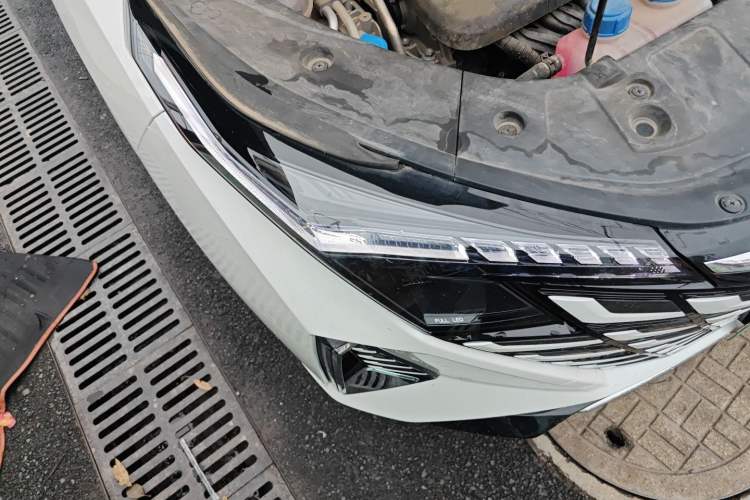 Used CHANGAN UNI-Z New Energy 2024 Blue Whale Smart Electric iDD 125km Beyond Edition Right Front Headlight