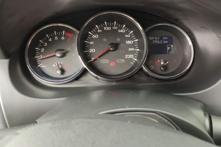 Used Renault Fluence 2011 2.0L Standard Edition
