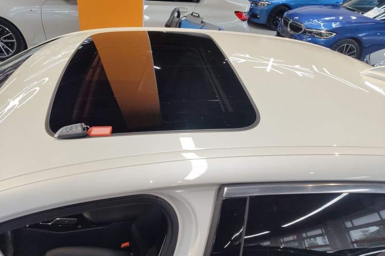 Used BMW 5 Series 2018 525Li Luxury Package
