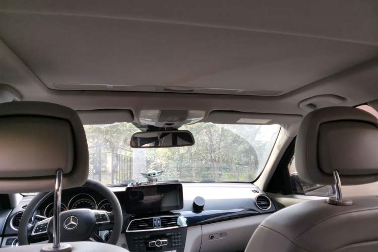 Used Mercedes-Benz C-Class 2011 C 180K Classic model
